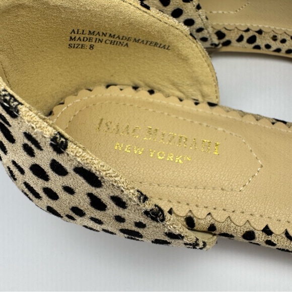 Isaac Mizrahi Leopard Print Flats - Picture 4 of 12